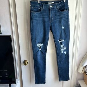 Levi skinny jeans size 30